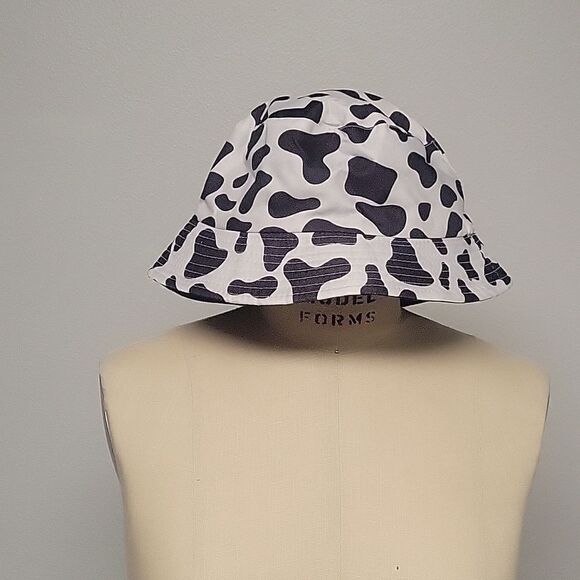 Cow bucket hat. One size fits most. Never worn. - Picture 1 of 3